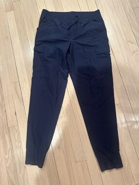 The North Face navy Women's Cargo Jogger Pants